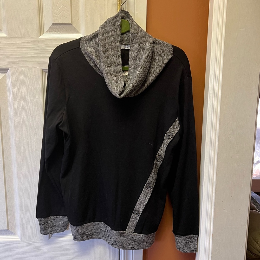 Youtalia Gray Cowl Neck Sweater